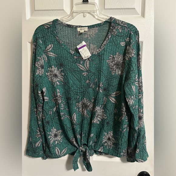 NWT Style & Co Green Floral  Tie-Front Lantern Sleeve Ribbed Top - Picture 2 of 7